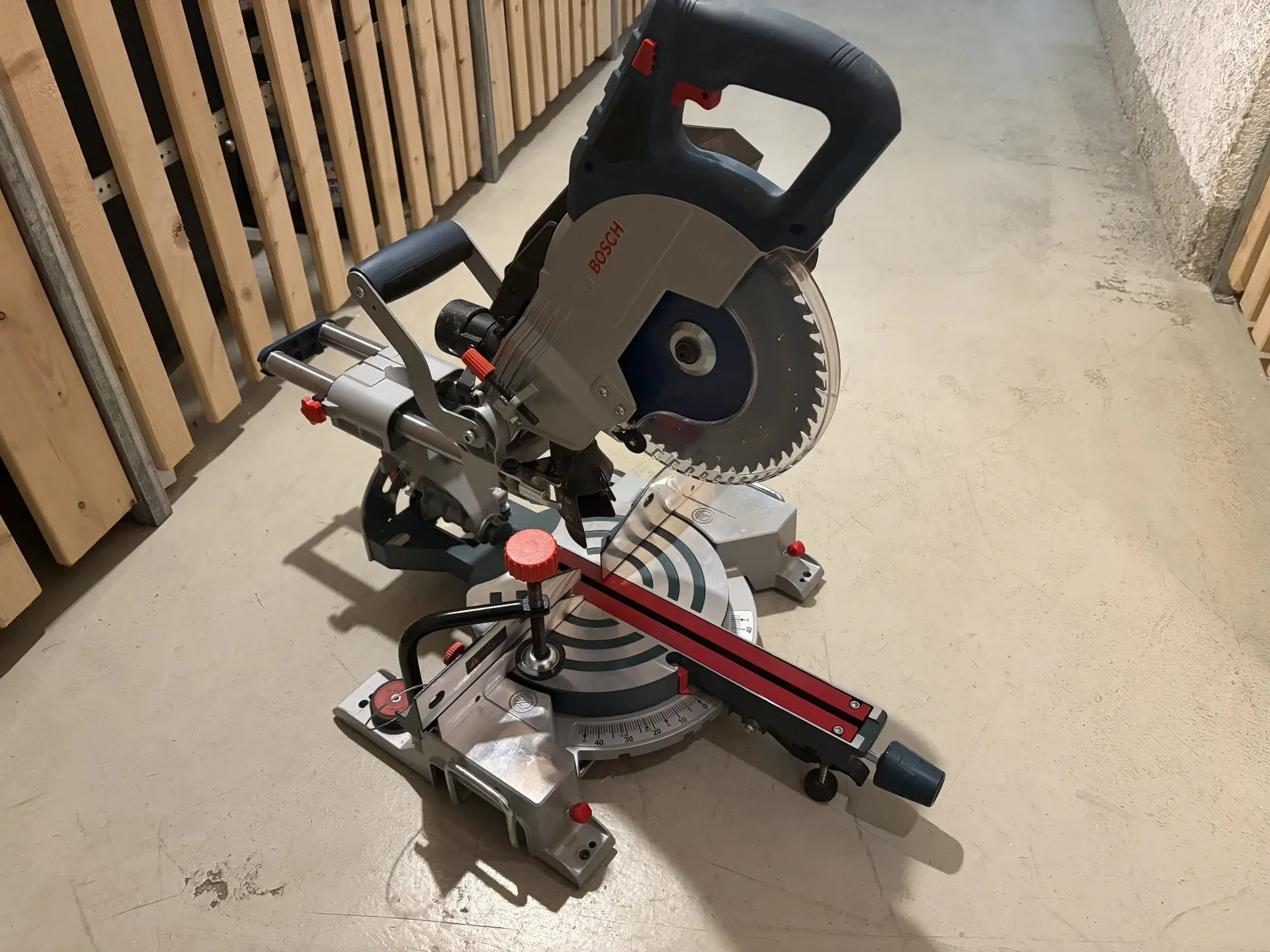 Bosch Professional Akku Bohrhammer GBH18V-26F